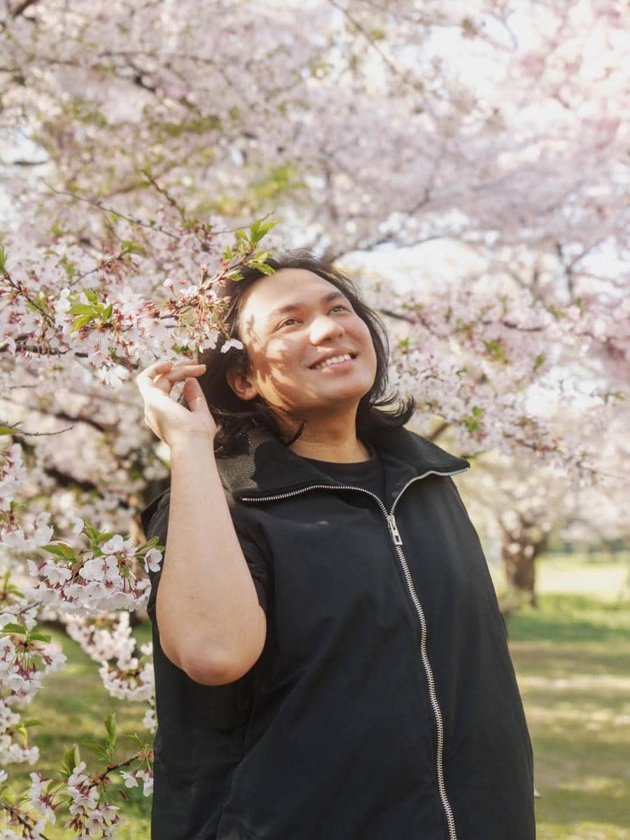 Keanu Agl berlibur di Jepang