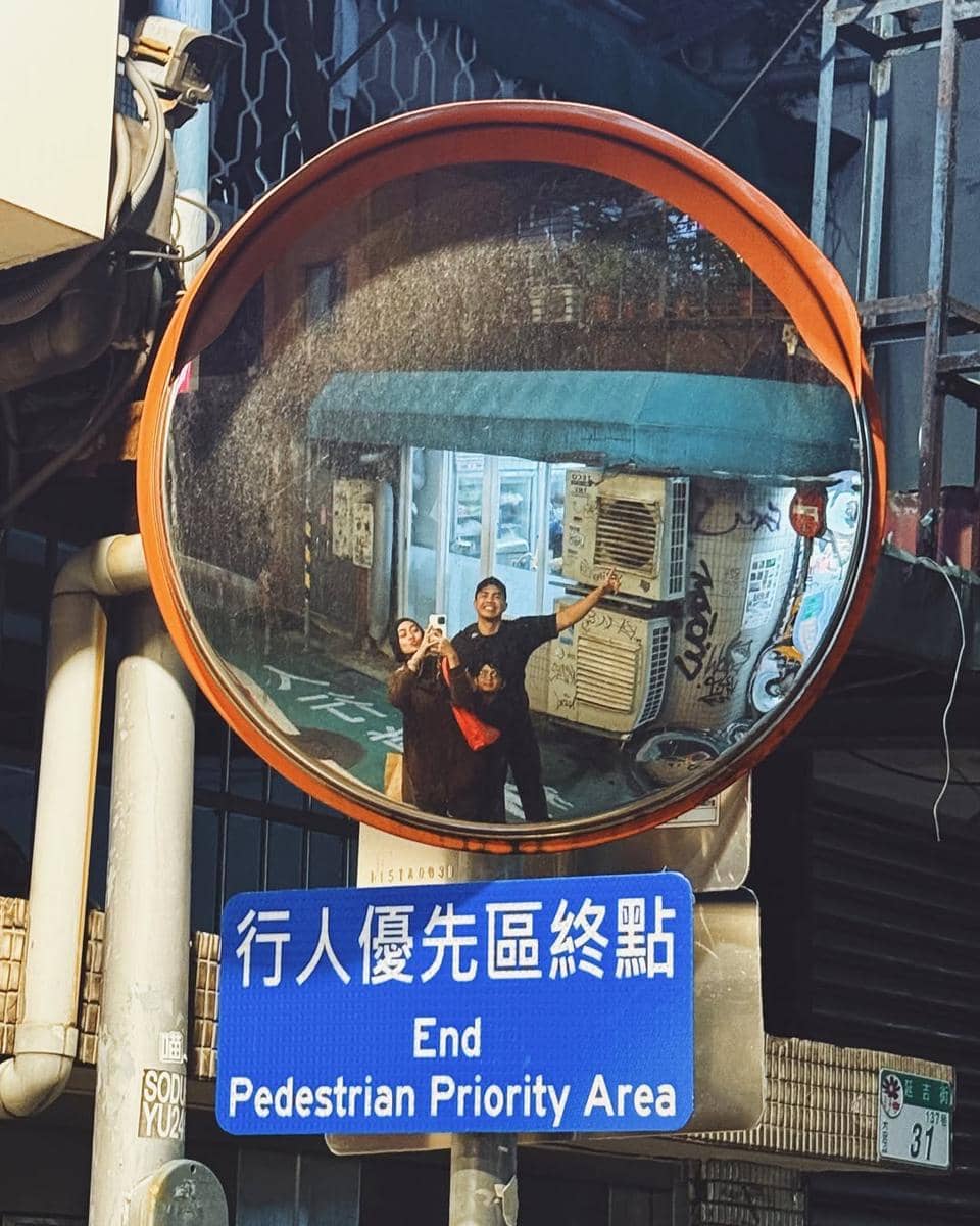 Keluarga Ayudia Bing Slamet berkeliling Taipei