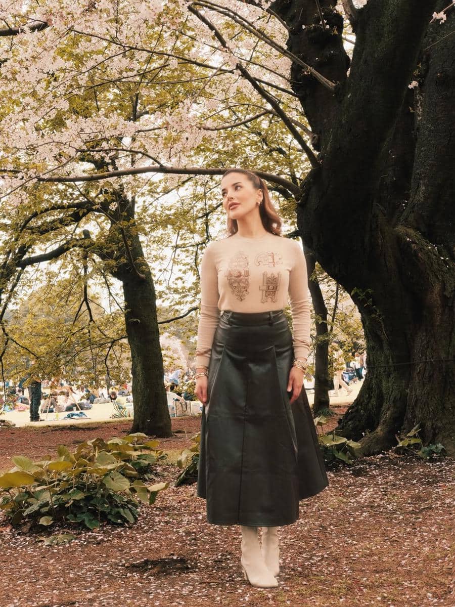 Photoshoot Tasya Farasya di Shinjuku Gyoen National Garden