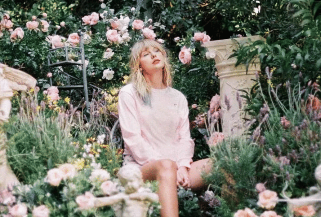 Taylor Swift dalam album Lover