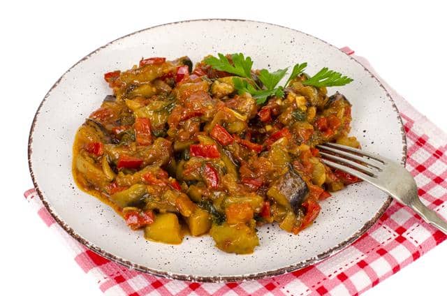 5 Tips Memasak Sambal Terong Bulat yang Maknyus