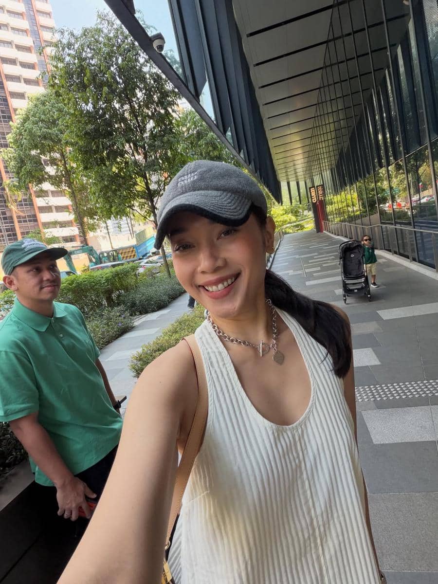 Inspirasi makeup ala Ayla Dimitri