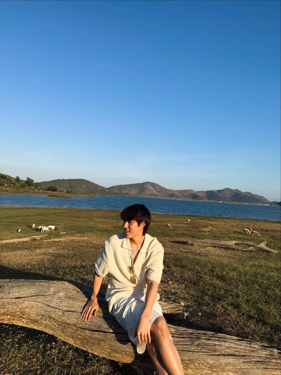 inspirasi outfit Nut Thanat LYKN 