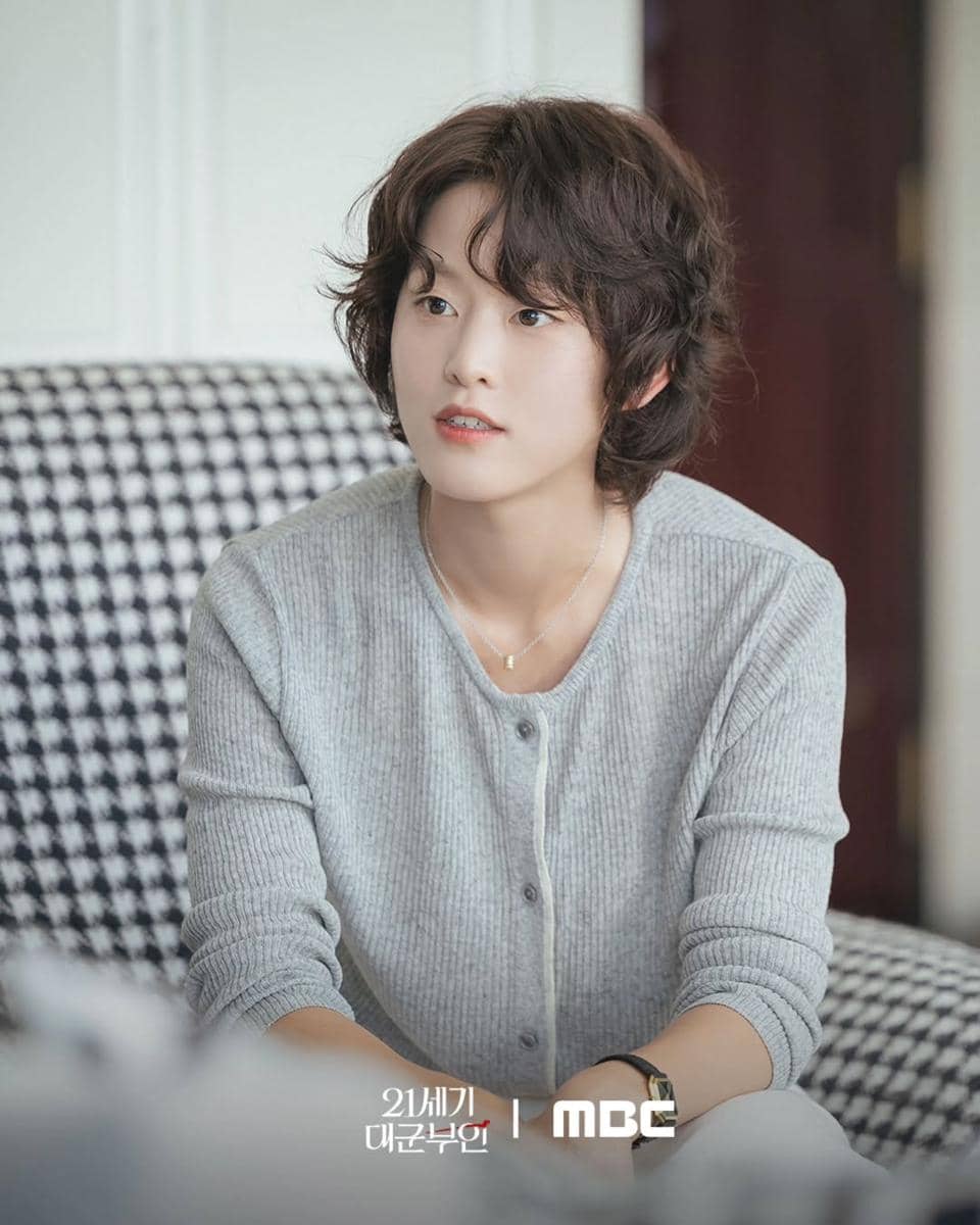 Still cut Perfect Crown