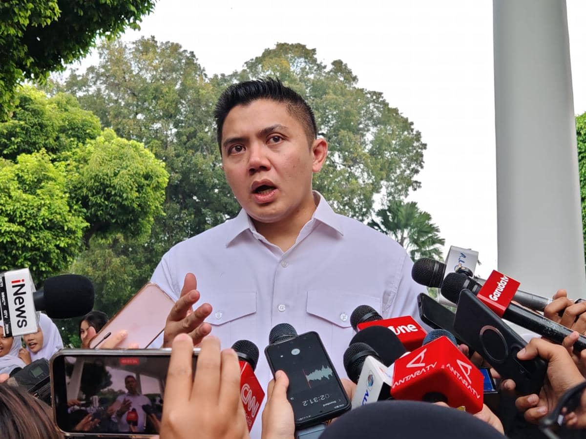 Teddy Ogah Komentari Pernyataan Saiful Mujani soal Pernyataan Turunkan Presiden
