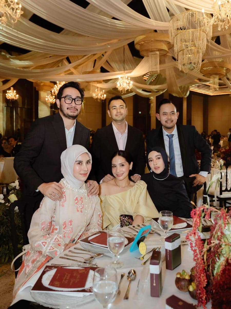 Deretan Tamu Artis di Pernikahan Anak Ajik Krisna (instgaram.com/juragan_99)