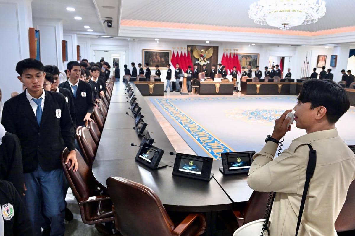 Momen siswa SMK bisa masuk ke Istana Kepresidenan Jakarta (dok. BPMI Sekretariat Presiden)