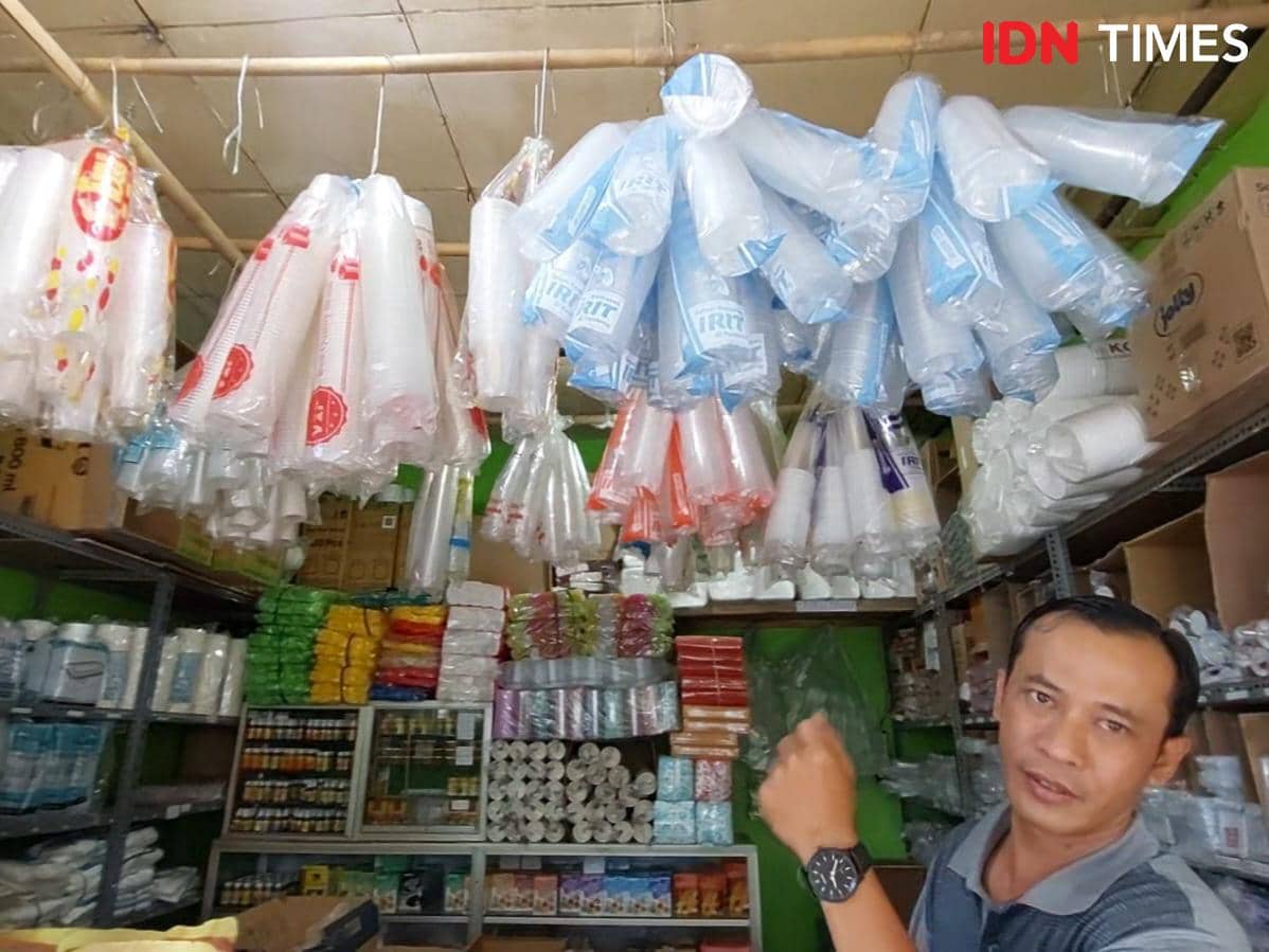 Harga Plastik Naik 50 Persen, Pedagang Bandar Lampung Tertekan