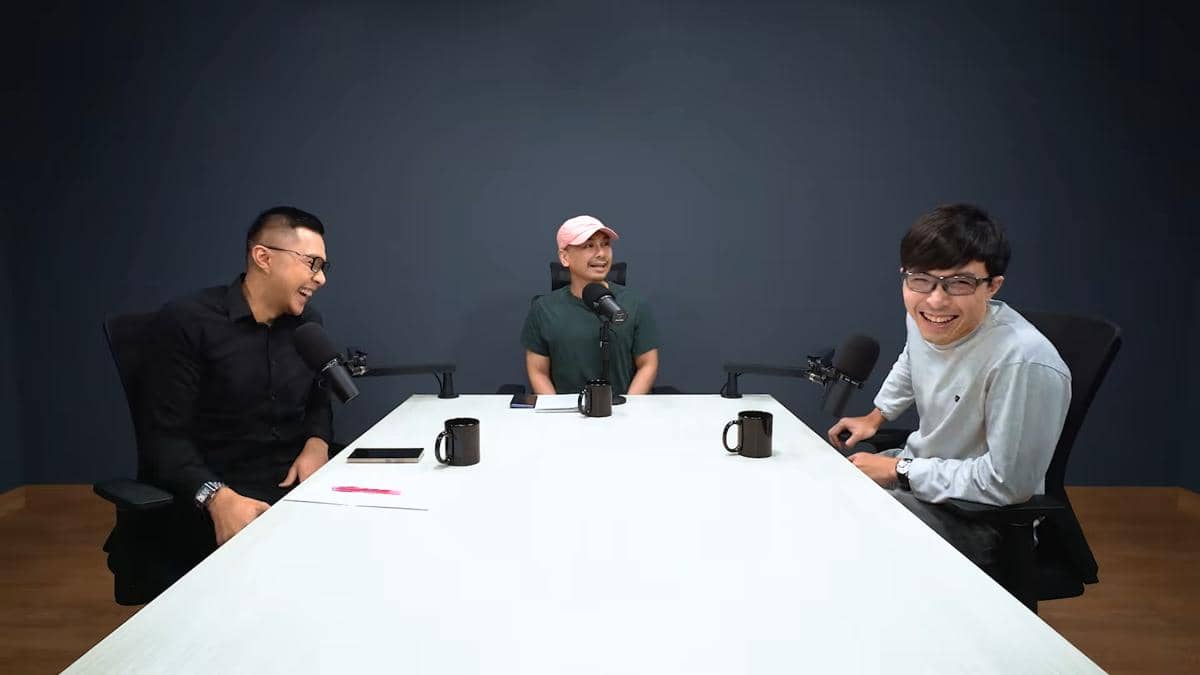 dr. Gia dan dr. Tirta di podcast Raditya Dika