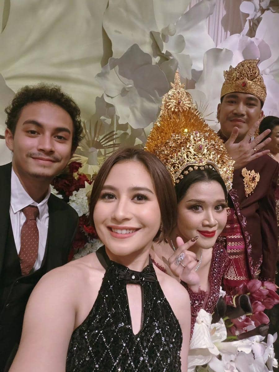Deretan Tamu Artis di Pernikahan Anak Ajik Krisna (instgaram.com/prillylatuconsina96)