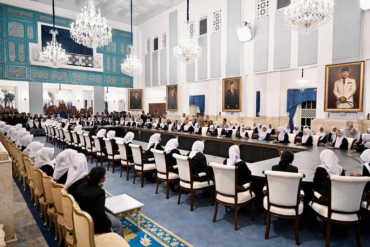 Momen siswa SMK bisa masuk ke Istana Kepresidenan Jakarta (dok. BPMI Sekretariat Presiden)