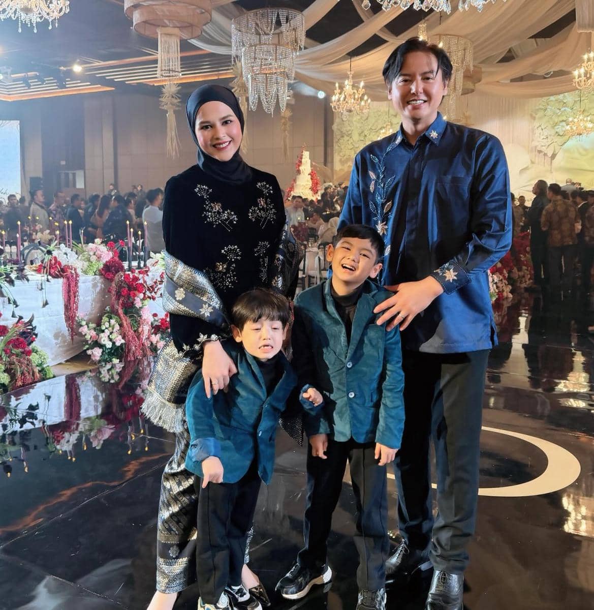 Deretan Tamu Artis di Pernikahan Anak Ajik Krisna (instgaram.com/rogerdanuarta)