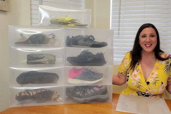 ilustrasi box sepatu window 