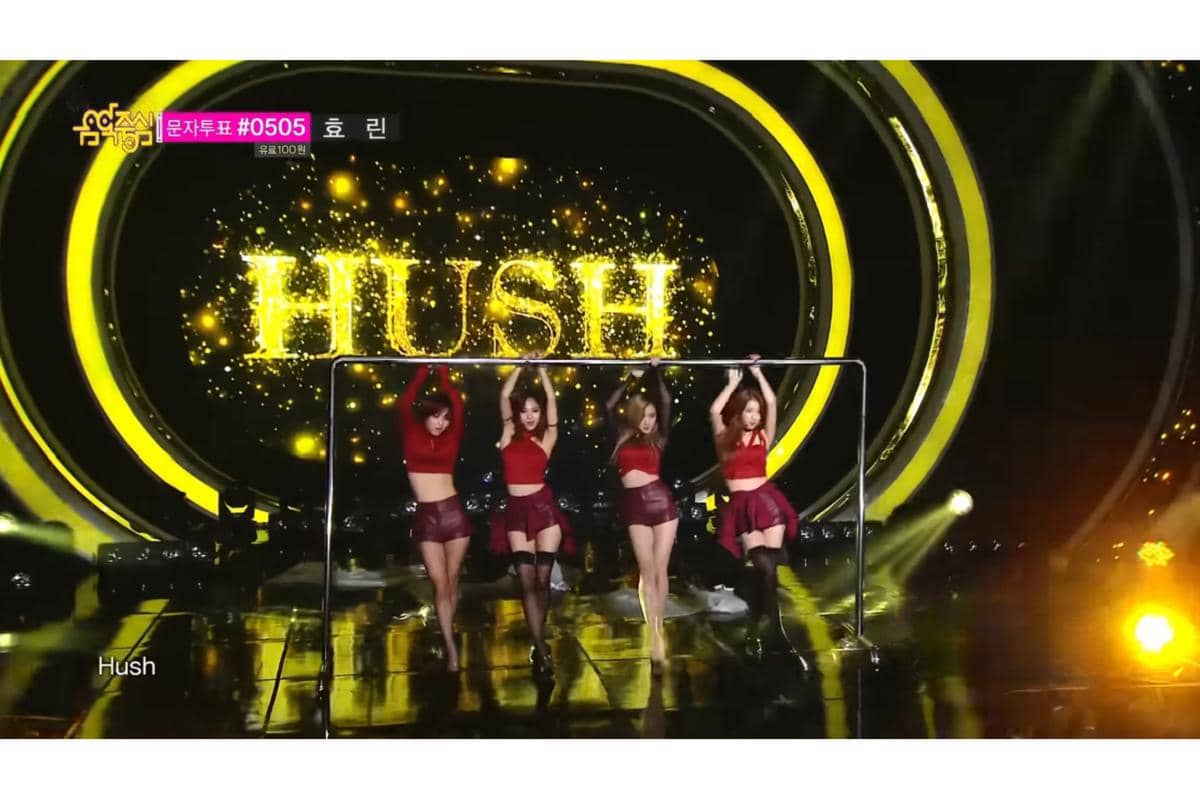 penampilan Miss A dengan properti tiang khusus saat membawakan "Hush"