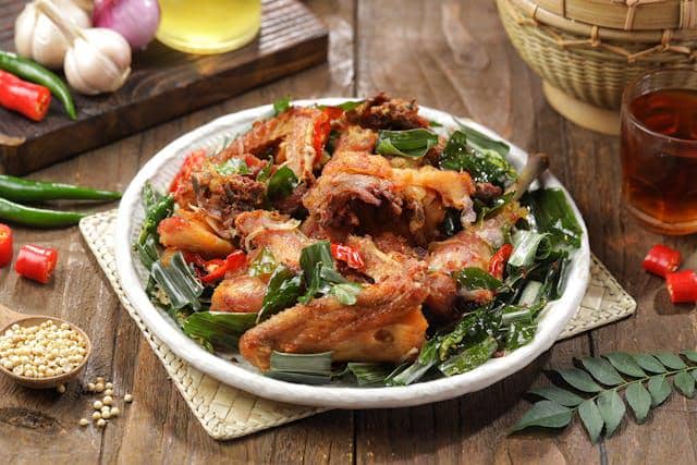 ayam goreng bumbu opor