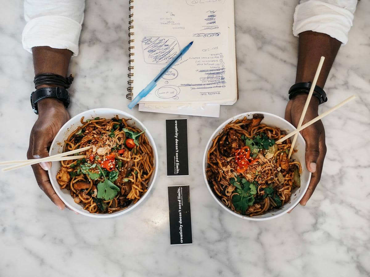 ilustrasi mangkuk kertas