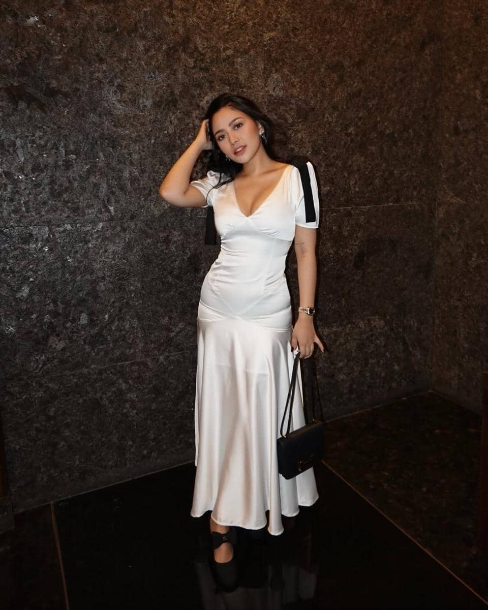 outfit pesta ala Rachel Vennya