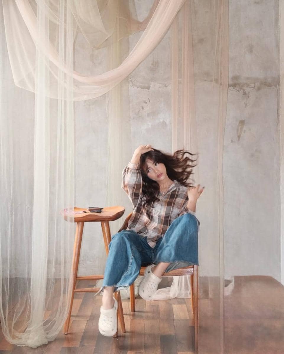 padu padan outfit dengan kemeja flannel