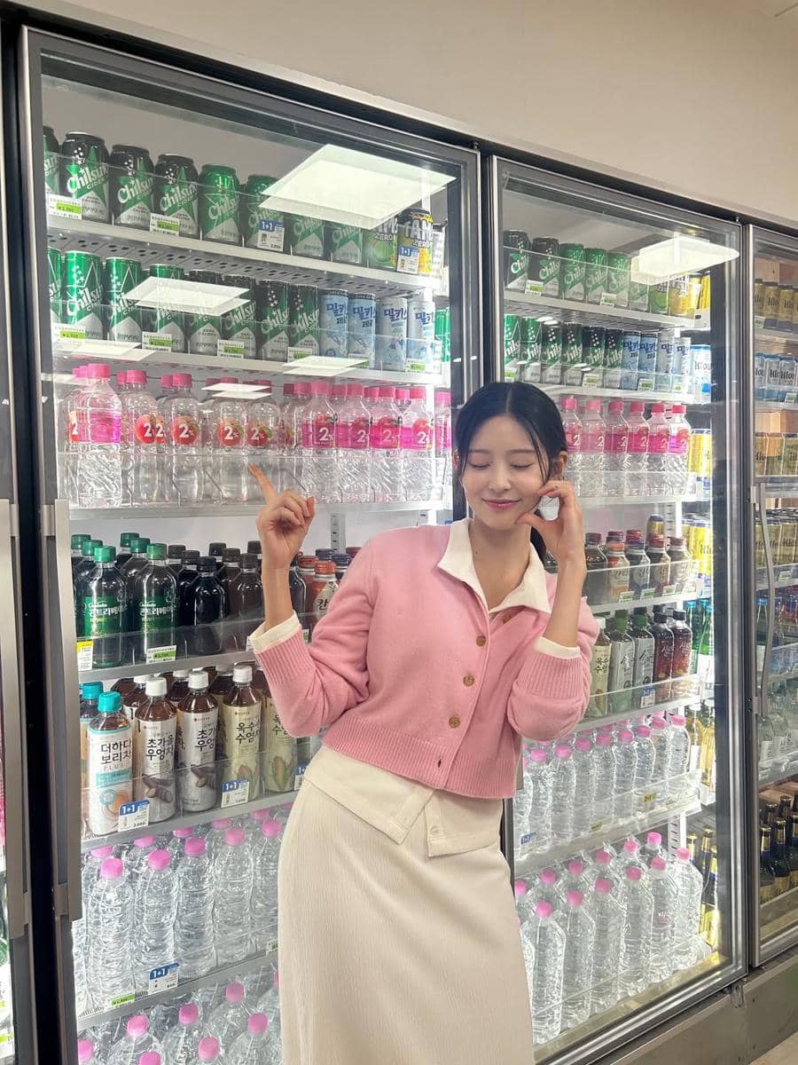 OOTD ala Kim Min Ju