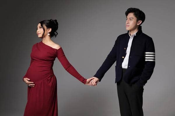 7 Pemotretan Maternity Istri Sangun Ragahdo, Siap Sambut Anak Pertama