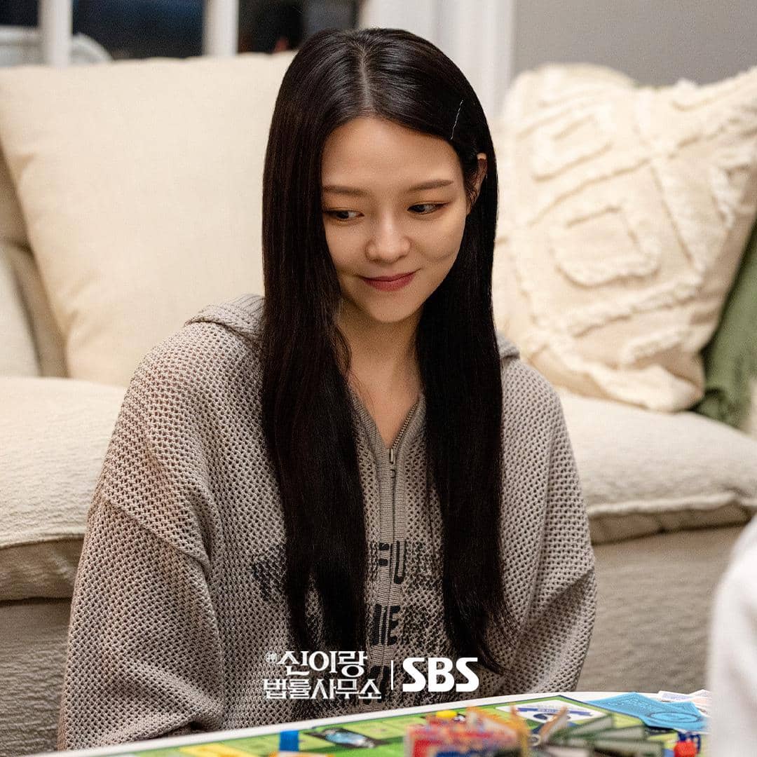 Esom di Phantom Lawyer