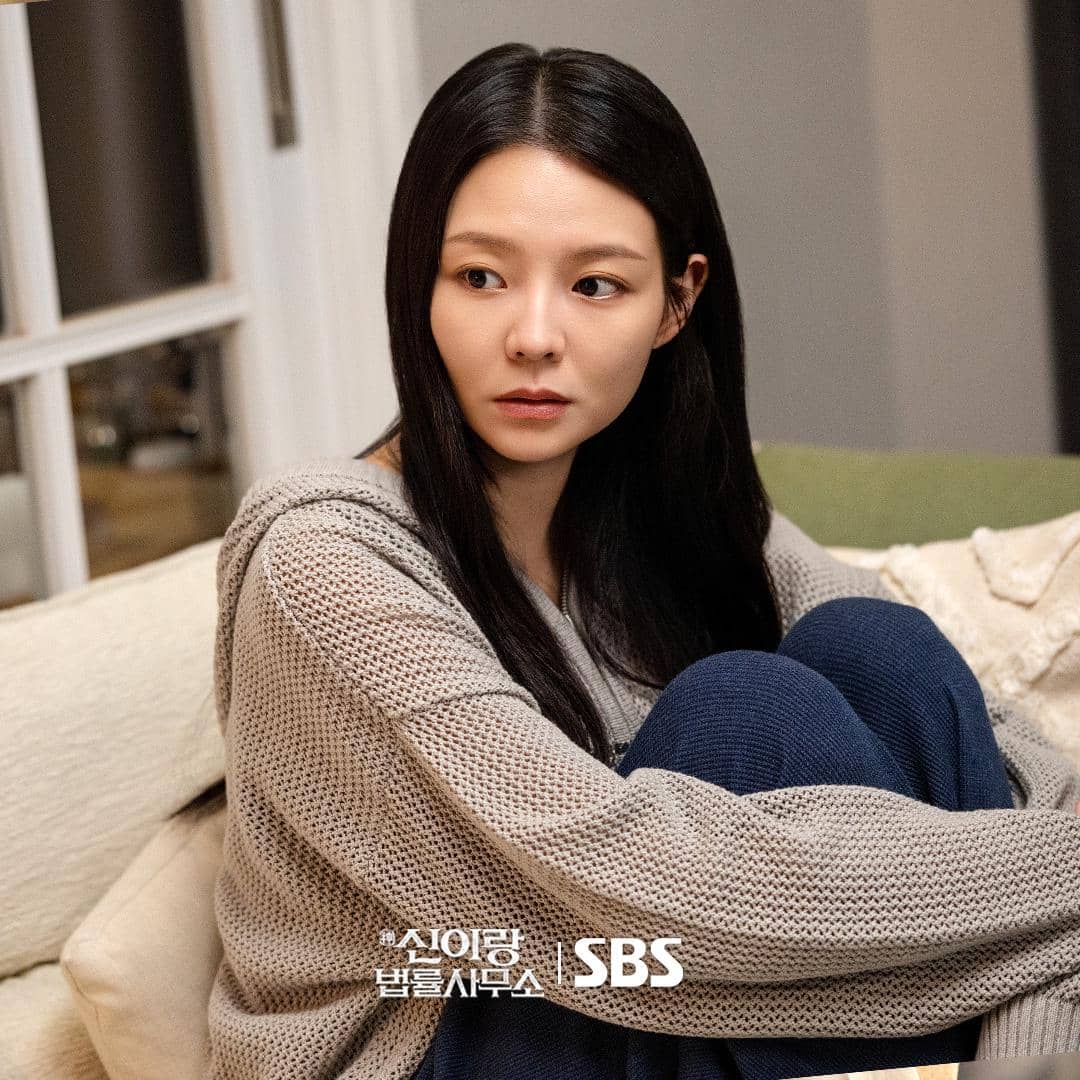 Esom di Phantom Lawyer