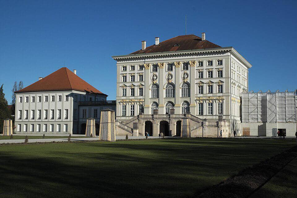 Istana Nymphenburg di Jerman