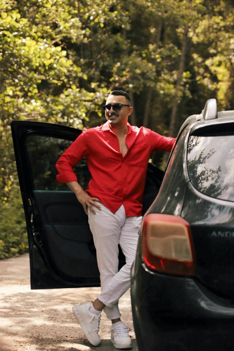 ilustrasi pria keren