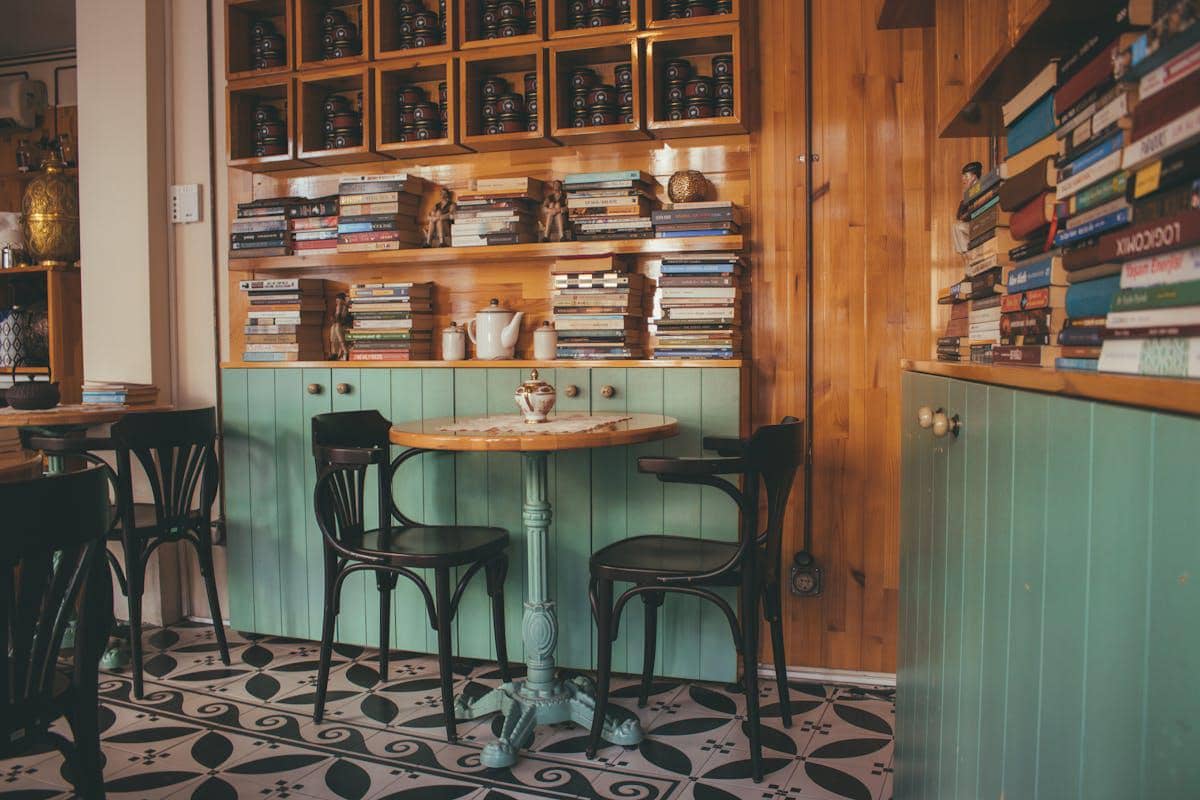 Ilustrasi coffee shop library