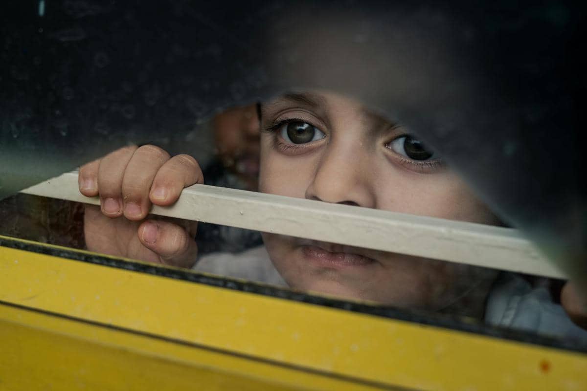 [QUIZ] Apakah Anakmu Diam-diam Terluka? Kenali Tandanya dari Kuis ini!