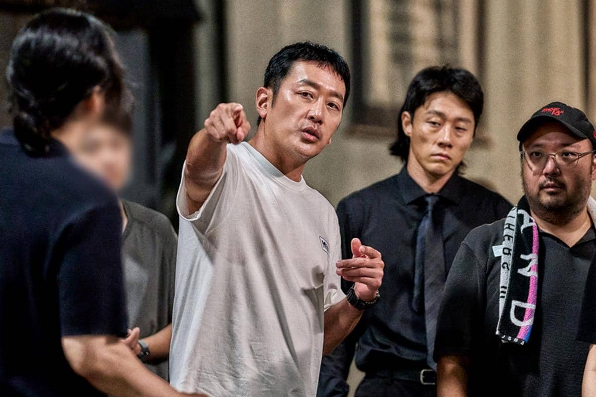 7 Potret Ha Jung Woo di Balik Layar Drama Mad Concrete Dreams