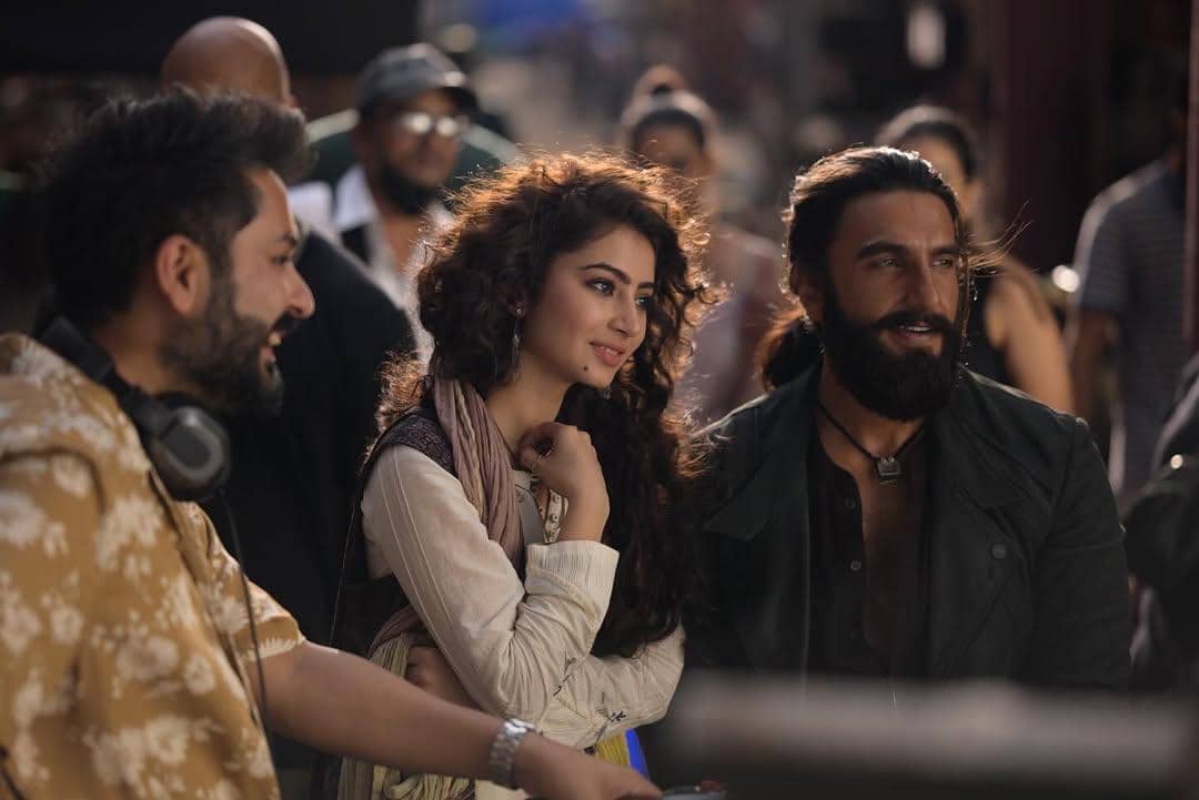 10 Aktris Bollywood Debut pada Usia Sangat Muda, Terbaru Sara Arjun