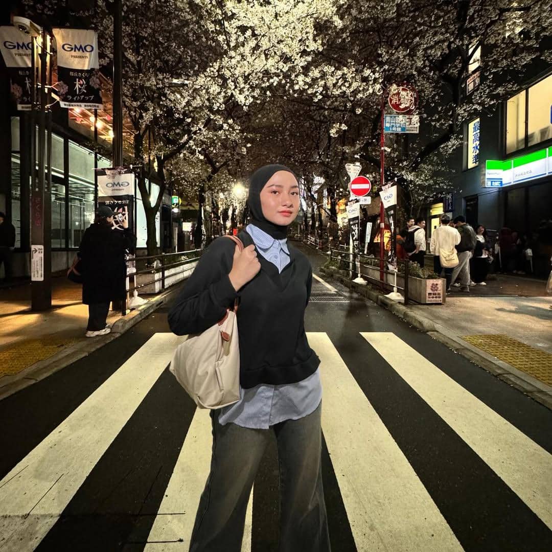 Nadzira Shafa berlibur di Jepang