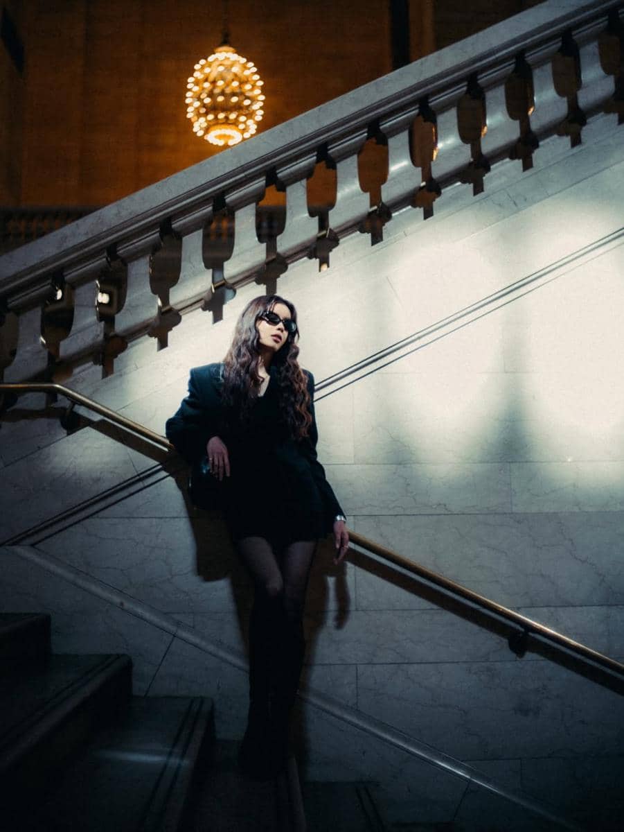 Photoshoot Sabrina Chairunnisa di Grand Central Station New York
