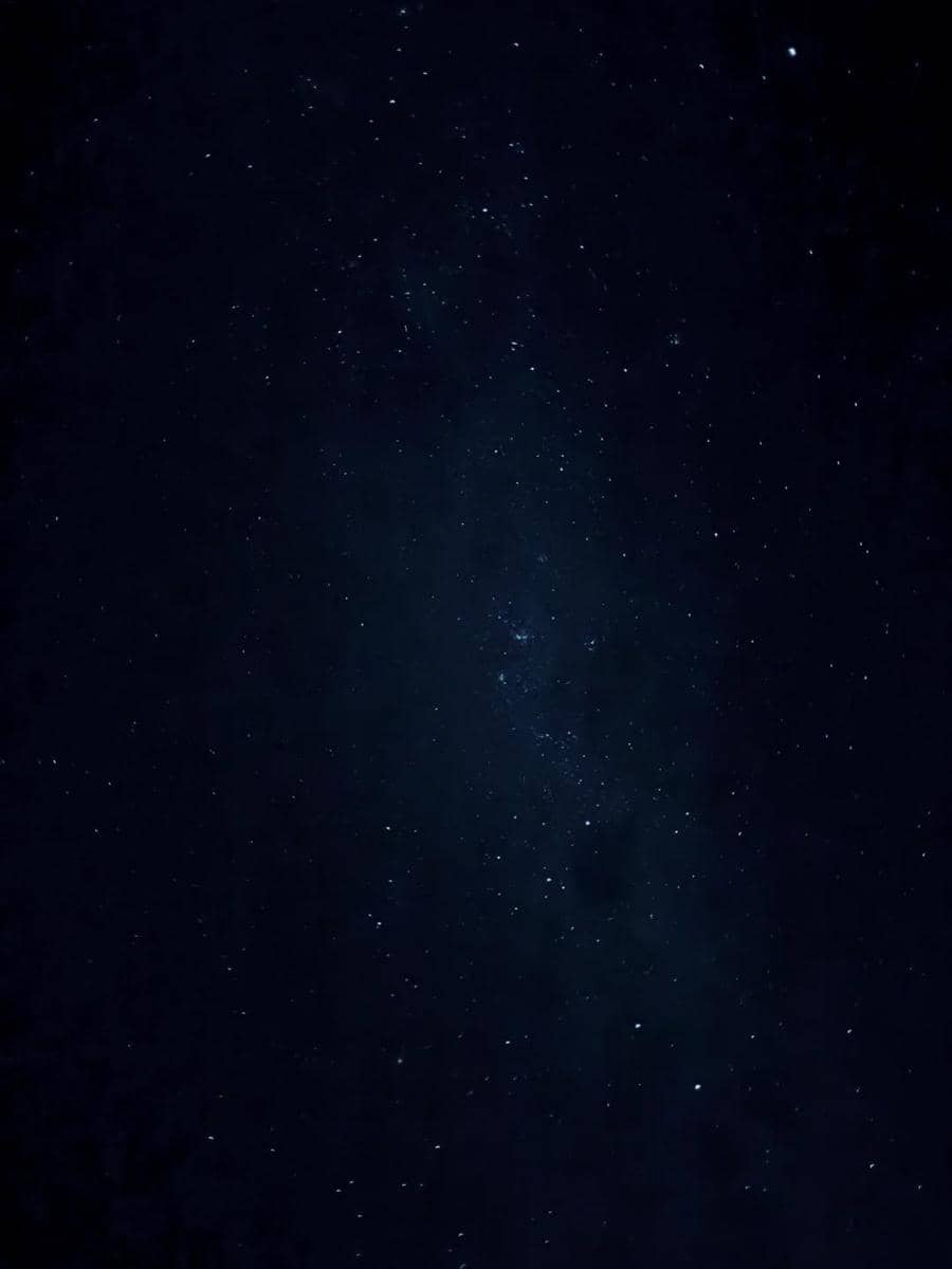 Amanda Rawles dan suami liburan dengan campervan