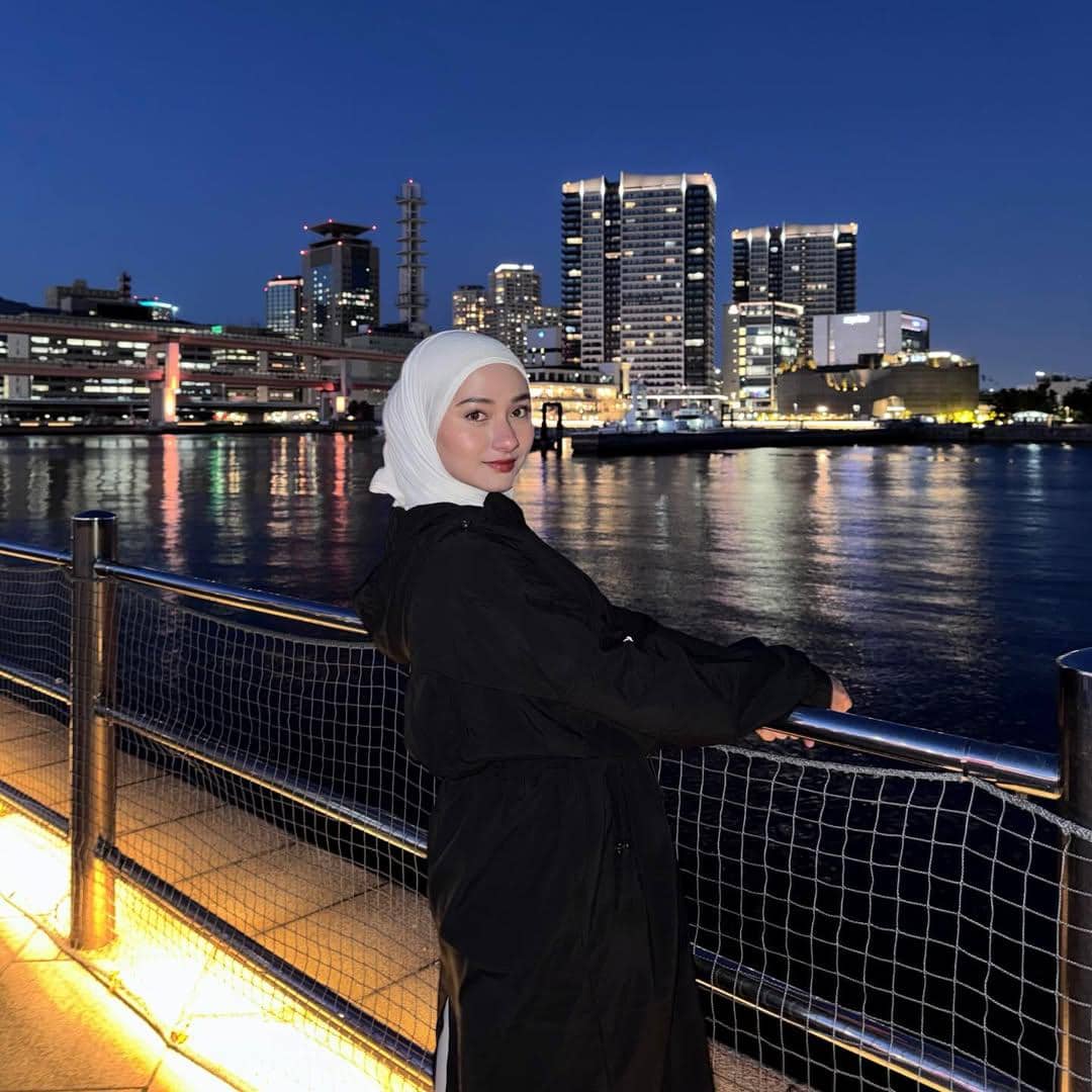 Nadzira Shafa berlibur di Jepang