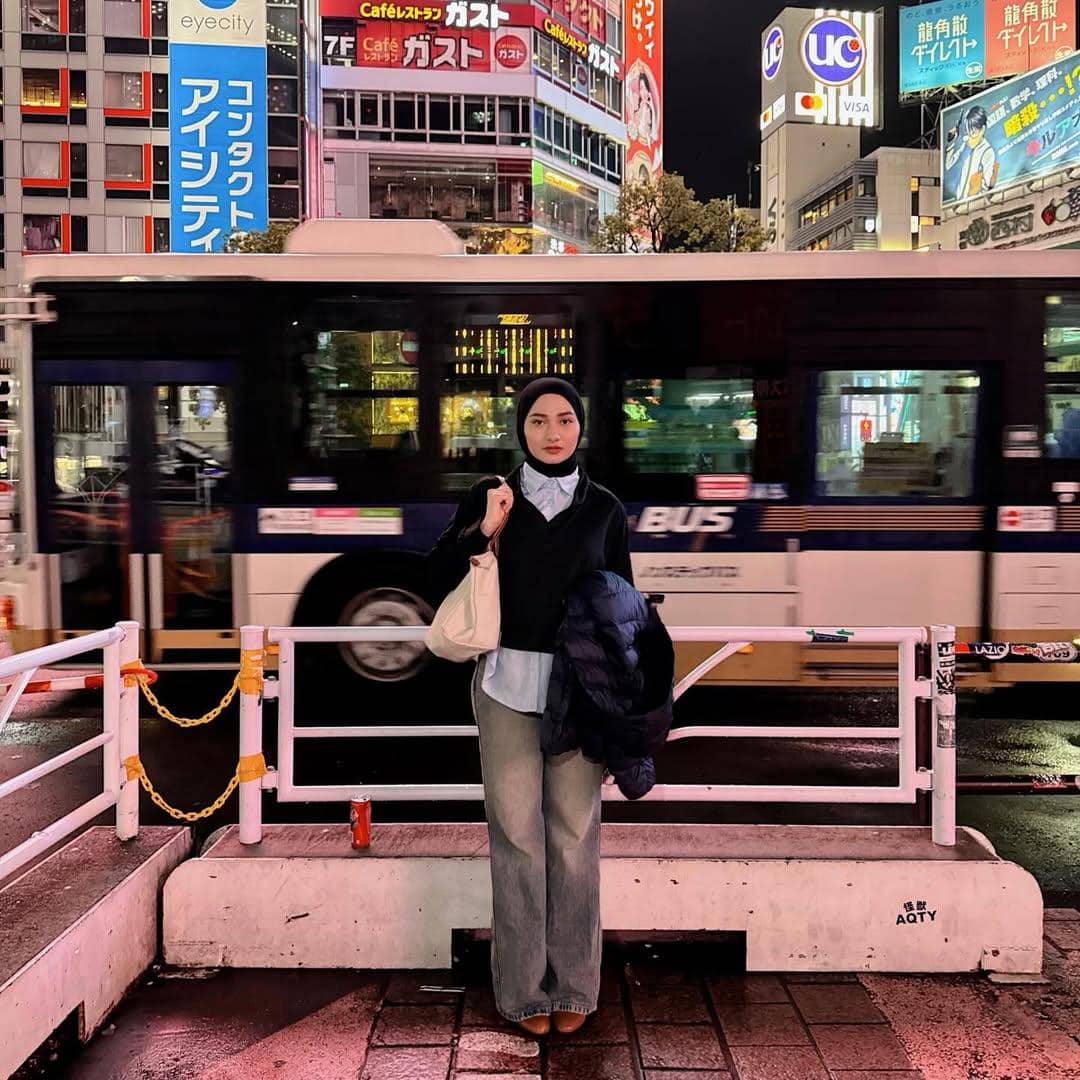 Nadzira Shafa berlibur di Jepang