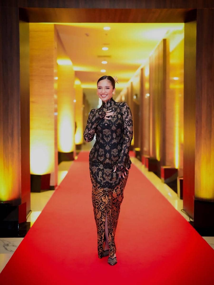 Gaya OOTD ala Asha Assuncao