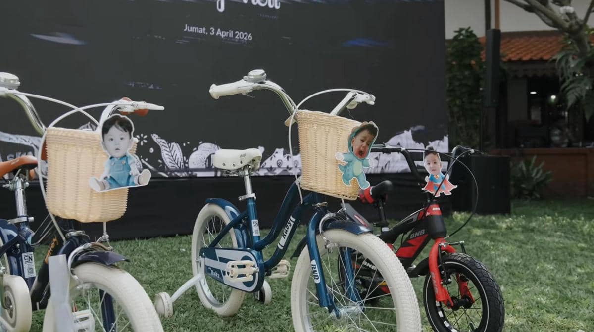 Ide Acara Tedak Siten Selain Prosesi Adat ala Erika Carlina (youtube.com/@raxneil)