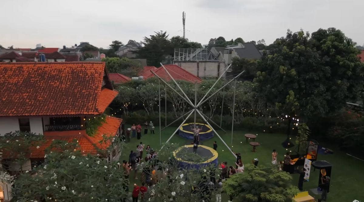 Ide Acara Tedak Siten Selain Prosesi Adat ala Erika Carlina (youtube.com/@raxneil)