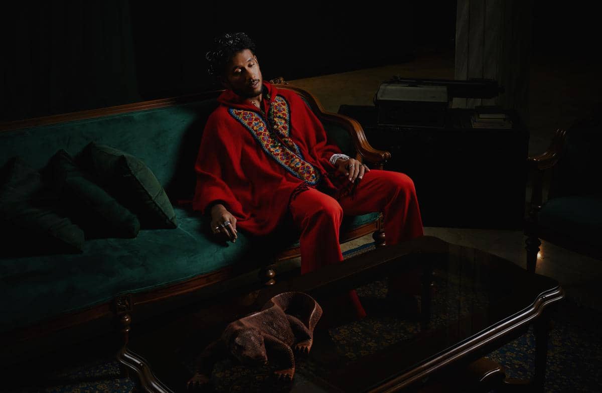 Ketika Teddy Adhitya Menemukan Teduh di Tengah Riuh Lewat Sombar