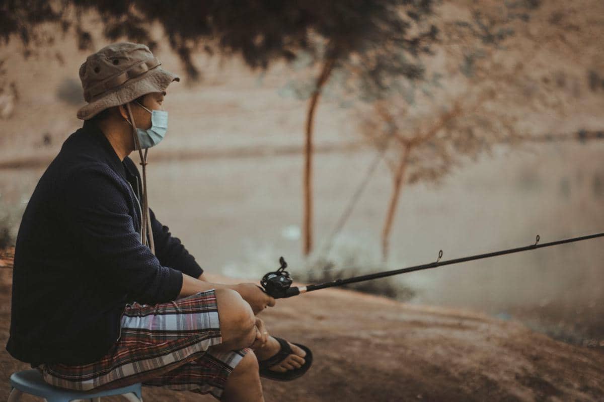 Ilustrasi mancing (pexels.com/Photo by Mac Solatorio)