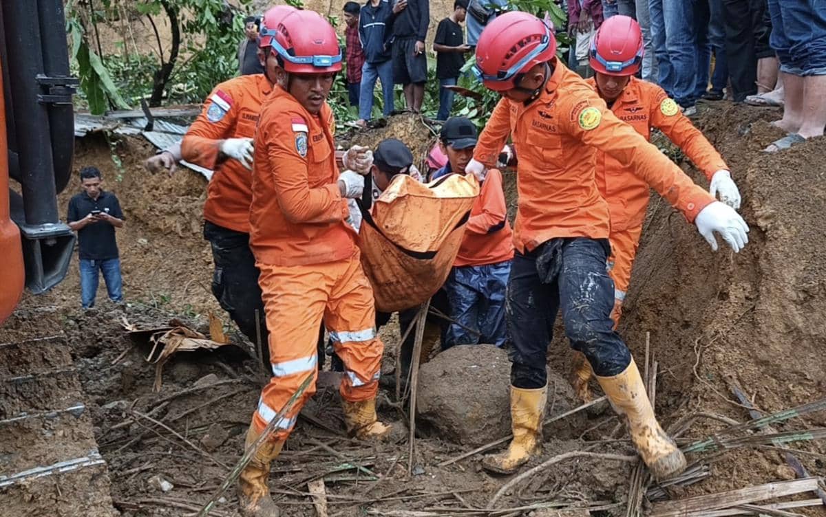 Longsor di Sembahe Tewaskan 5 Orang, 6 Rumah Rusak Berat