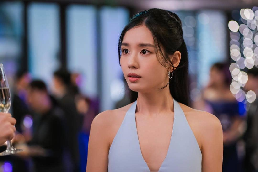 potret Ahn Eun Jin di drama Dynamite Kiss