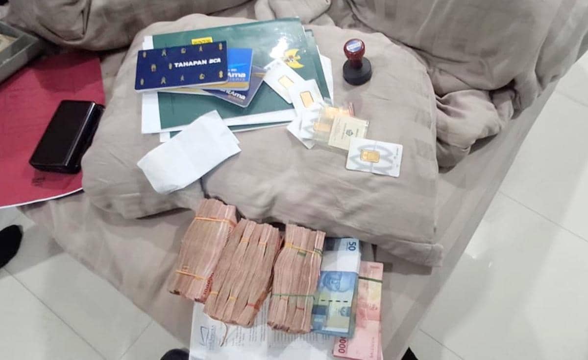 Hasil penggeledahan penyidik pidsus Kejati Sumsel di dua rumah saksi dugaan korupsi lalu lintas pelayaran di Sungai Lalan