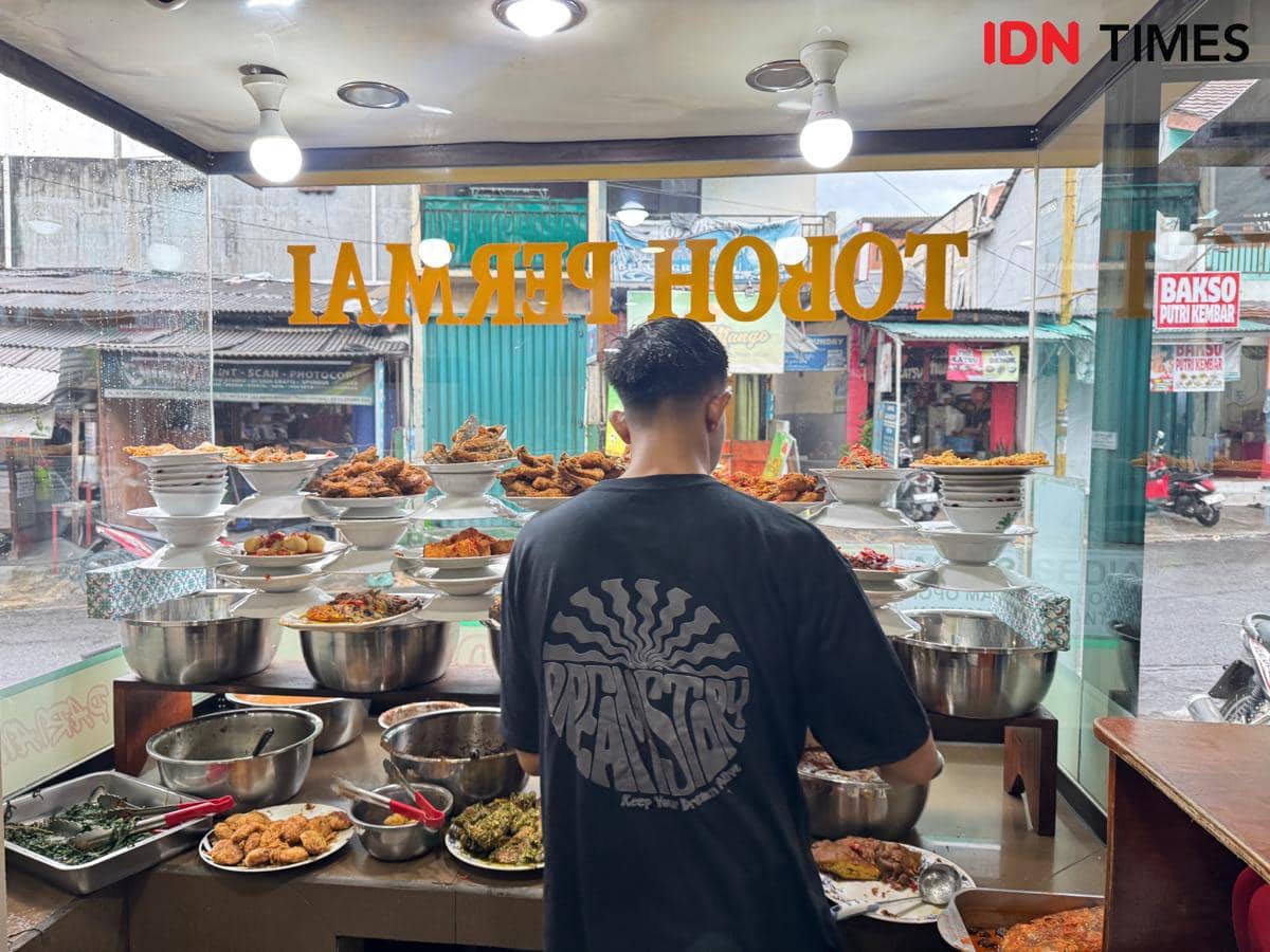 Plastik Mahal, RM Nasi Padang-Tukang Gorengan Naikkan Harga