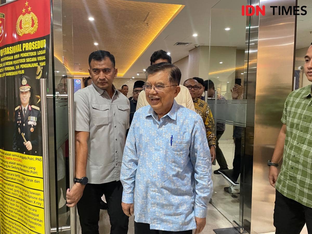 Bantah Danai Polemik Ijazah Jokowi, JK: Saya Tak Pernah Menyerang dari Belakang