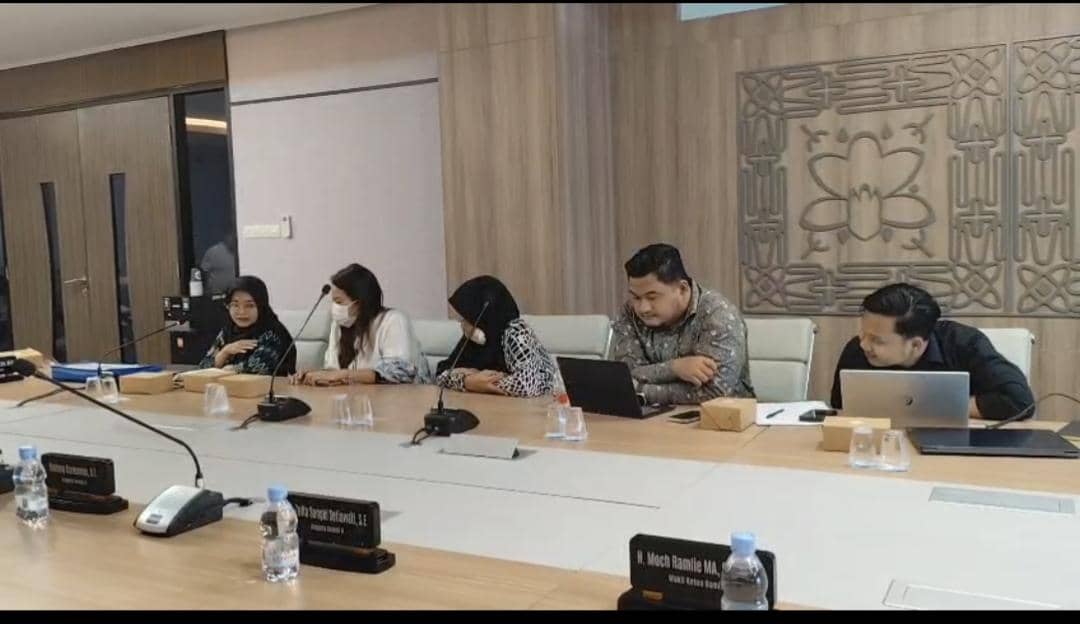 Rapat dengar pendapat (RDP) Komisi II DPRD Tangsel bersama korban KDRT
