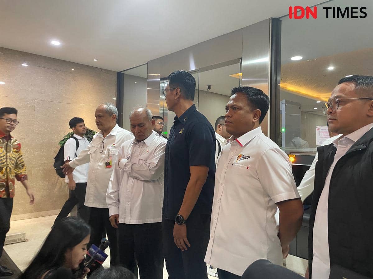Badan Reserse Kriminal (Bareskrim) Polri bersama Kementerian Energi dan Sumber Daya Mineral (ESDM) serta SKK Migas di Gedung Bareskrim Polri, Jakarta Selatan, Rabu (8/4/2026). (IDN Times/Yovita Arnelia)