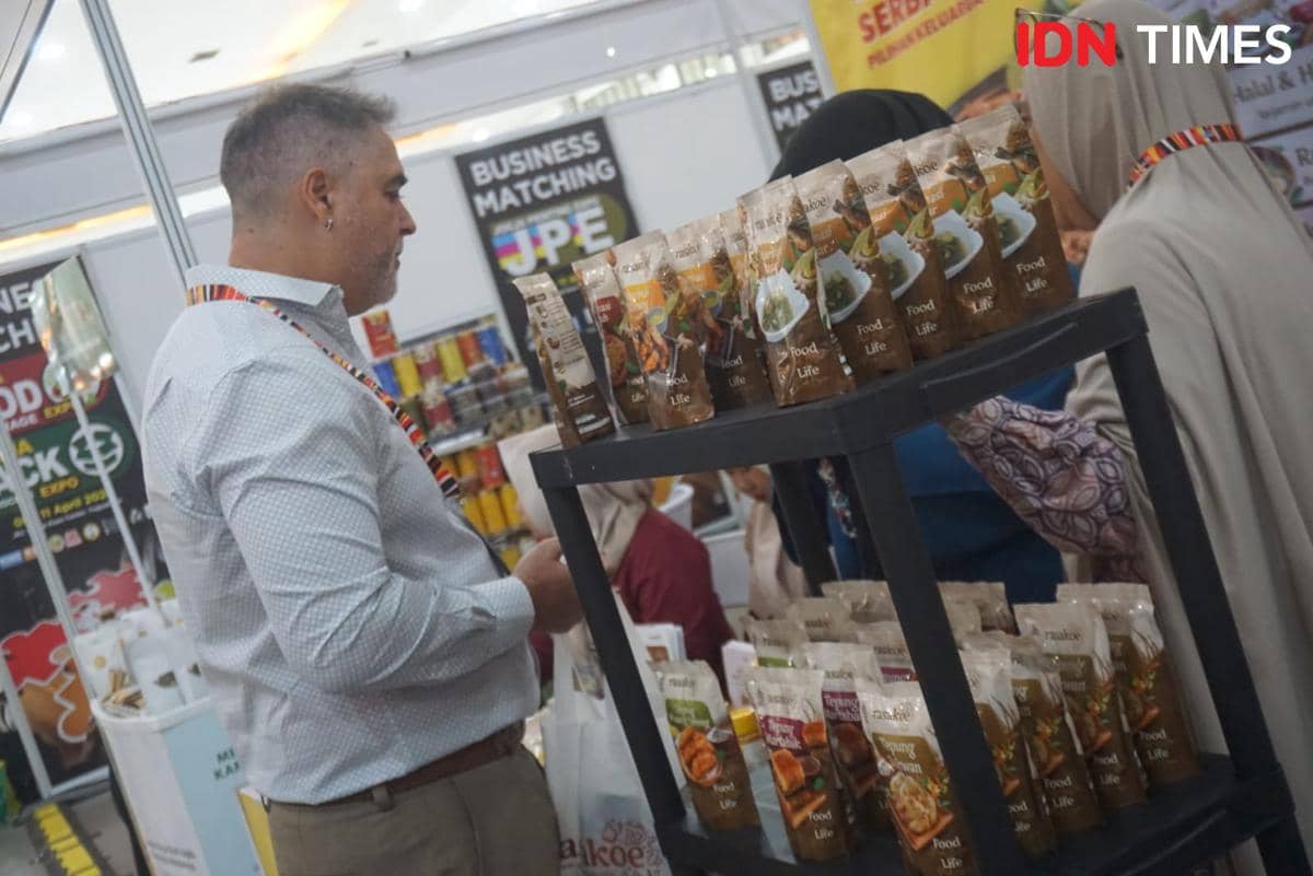 Siasat Industri Pangan Tetap Naik Kelas Kala Harga Plastik Meroket